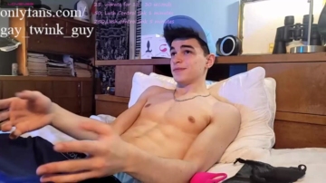 Gay_Twink_Guy  01-06-2021